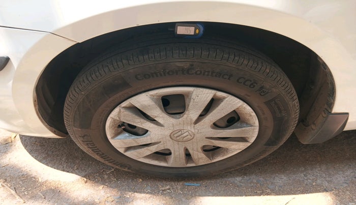 2014 Maruti Swift Dzire VXI, Petrol, Manual, 97,971 km, tyre