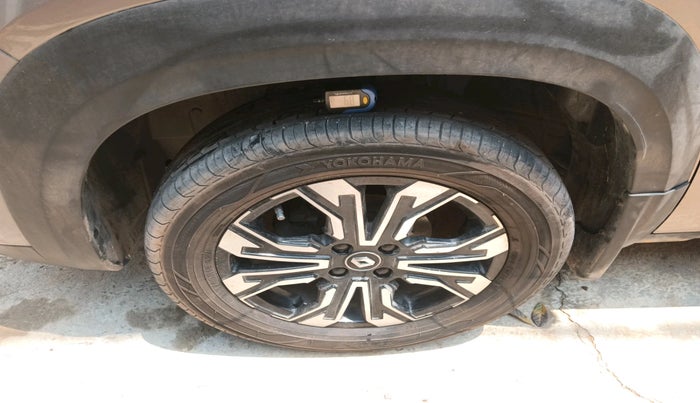 2021 Renault Kiger RXZ TURBO MT, Petrol, Manual, 50,518 km, tyre