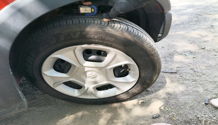 2023 Maruti S PRESSO VXI, Petrol, Manual, 5,995 km, tyre