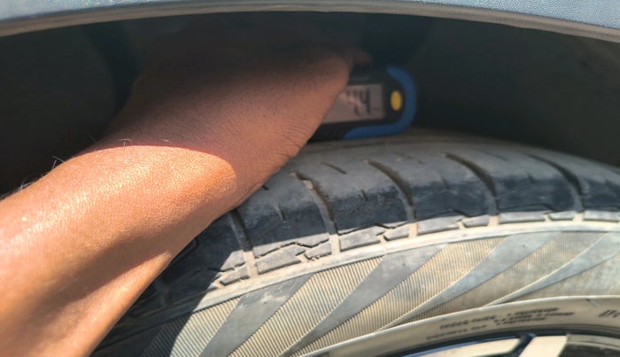 2024 KIA SELTOS HTX IVT, Petrol, Automatic, 23,159 km, tyre