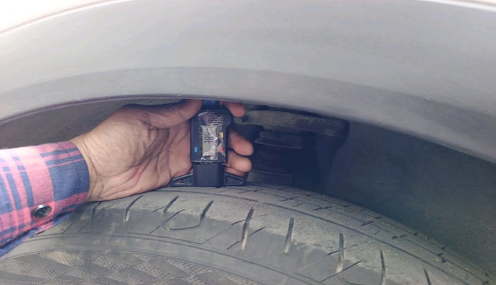 2016 Hyundai Creta SX 1.6 DIESEL, Diesel, Manual, 1,08,208 km, tyre