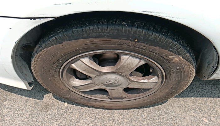 2010 Hyundai Verna TRANSFORM 1.5 SX CRDI, Diesel, Manual, 94,748 km, tyre