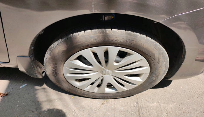 2017 Maruti Ertiga VXI CNG, CNG, Manual, 88,516 km, tyre