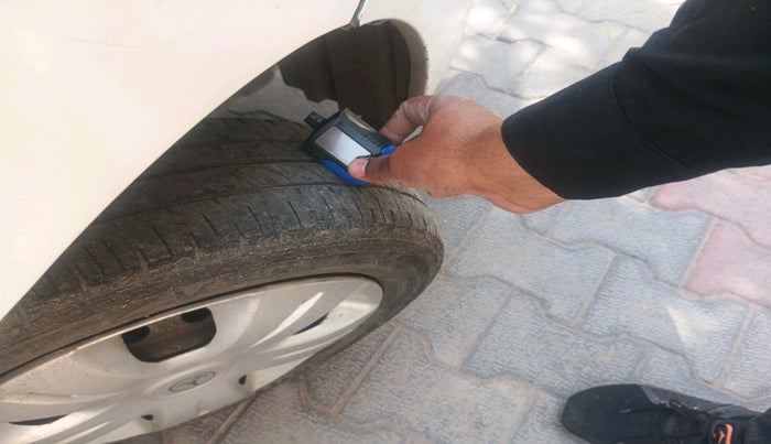 2011 Maruti Wagon R 1.0 VXI, Petrol, Manual, 1,25,352 km, tyre