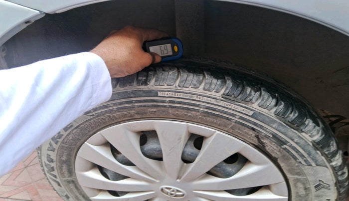 2011 Toyota Etios G, Petrol, Manual, 96,352 km, tyre