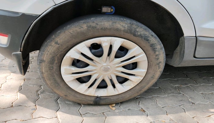 2016 Ford Ecosport TREND 1.5L DIESEL, Diesel, Manual, 1,28,138 km, tyre