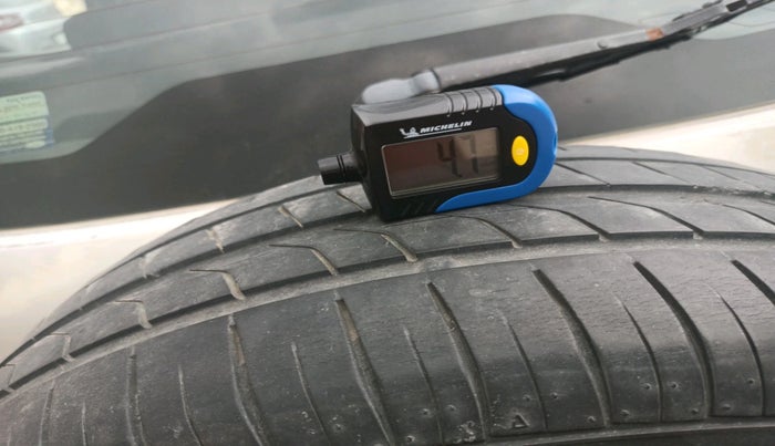 2016 Ford Ecosport TREND+ 1.5L DIESEL, Diesel, Manual, 1,30,552 km, tyre