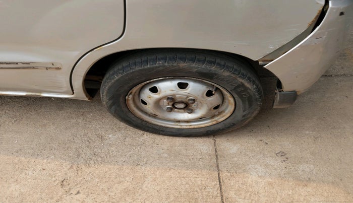 2012 Maruti Zen Estilo LXI CNG, CNG, Manual, 91,522 km, tyre