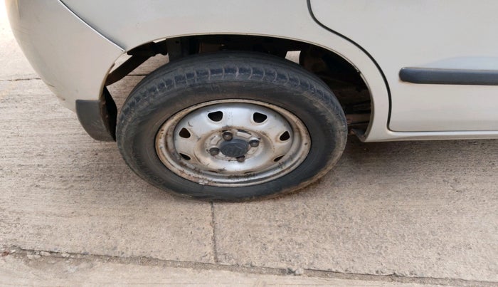 2012 Maruti Zen Estilo LXI CNG, CNG, Manual, 91,522 km, tyre