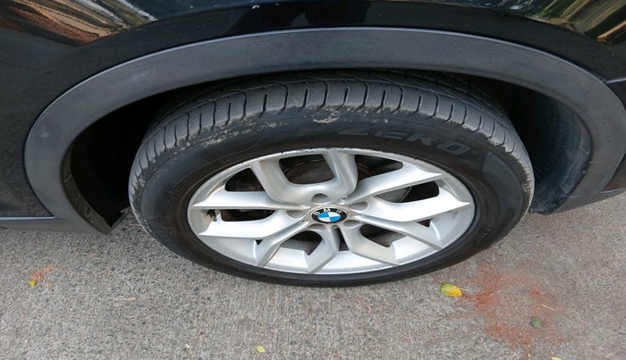 2014 BMW X3 XDRIVE 20D, Diesel, Automatic, 1,04,574 km, tyre