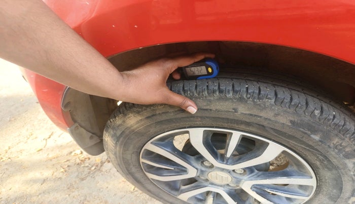 2020 Maruti Swift VXI AMT, Petrol, Automatic, 25,815 km, tyre