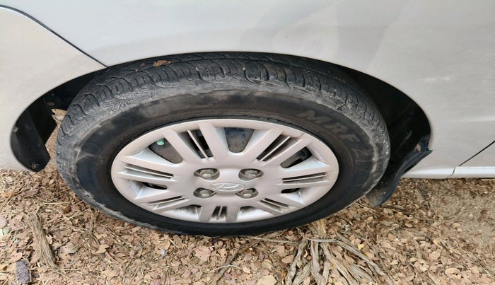 2014 Hyundai Santro Xing GLS LPG, Petrol, Manual, 79,114 km, tyre