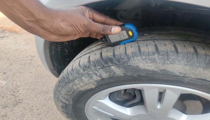 2010 Hyundai i20 ASTA 1.2, Petrol, Manual, 49,200 km, tyre