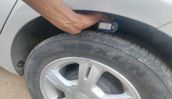 2010 Hyundai i20 ASTA 1.2, Petrol, Manual, 49,200 km, tyre