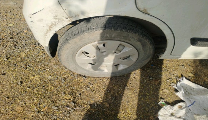 2013 Maruti Wagon R 1.0 LXI, Petrol, Manual, 1,17,077 km, tyre