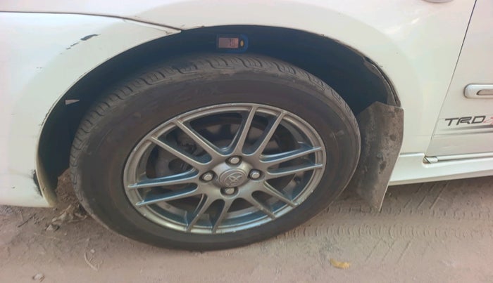 2012 Toyota Etios GD, Diesel, Manual, 87,013 km, tyre