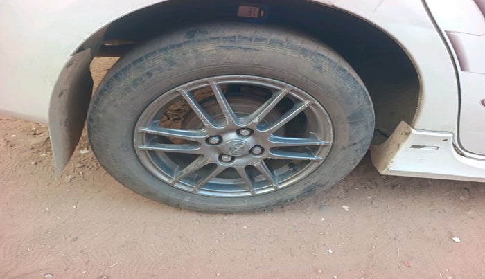 2012 Toyota Etios GD, Diesel, Manual, 87,013 km, tyre