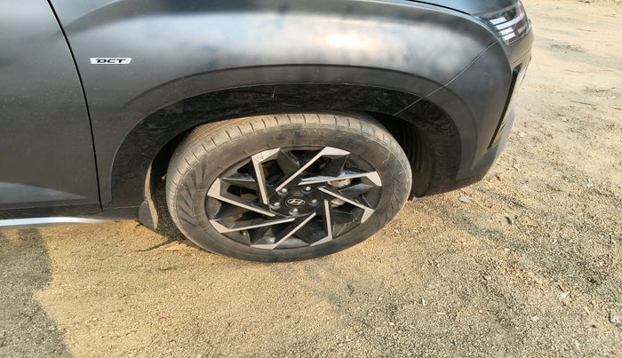 2024 Hyundai ALCAZAR Signature 6 STR 1.5 Turbo GDi Petrol DCT, Petrol, Automatic, 28,465 km, tyre