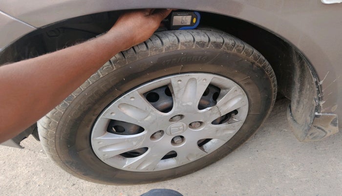 2015 Honda Amaze 1.2L I-VTEC S, Petrol, Manual, 75,016 km, tyre