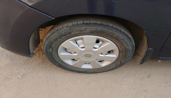 2017 Maruti Wagon R 1.0 LXI CNG, CNG, Manual, 87,349 km, tyre