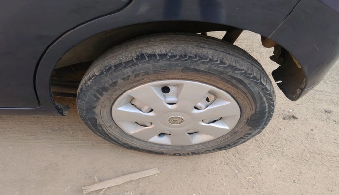 2017 Maruti Wagon R 1.0 LXI CNG, CNG, Manual, 87,349 km, tyre