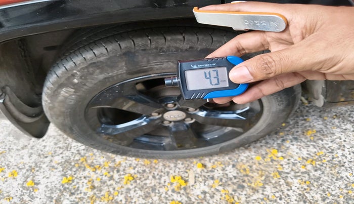 2019 Jeep Compass LIMITED (O) 1.4 PETROL AT, Petrol, Automatic, 64,147 km, tyre