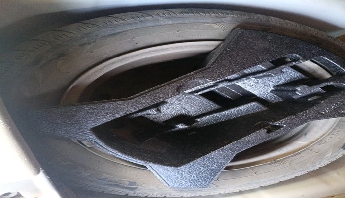 2016 Maruti Celerio ZXI, Petrol, Manual, 42,822 km, tyre