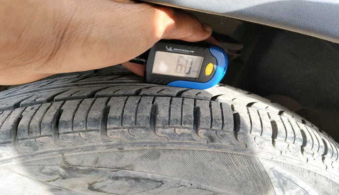 2016 Renault Kwid RXT 0.8, Petrol, Manual, 78,661 km, tyre