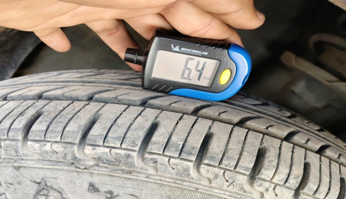 2016 Renault Kwid RXT 0.8, Petrol, Manual, 78,661 km, tyre