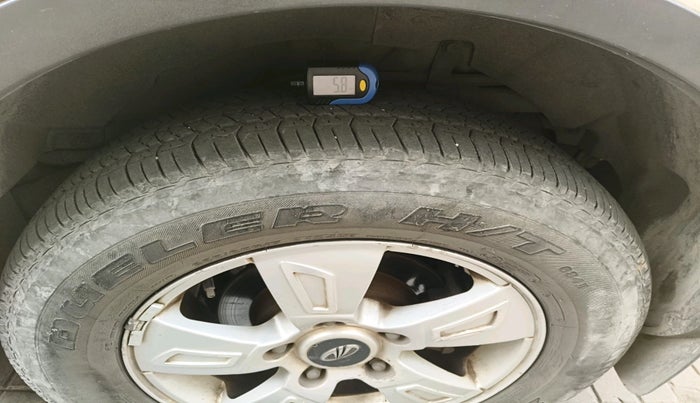 2012 Mahindra XUV500 W8, Diesel, Manual, 1,50,438 km, tyre