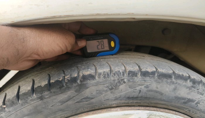 2011 Maruti Alto K10 VXI, Petrol, Manual, 1,75,576 km, tyre