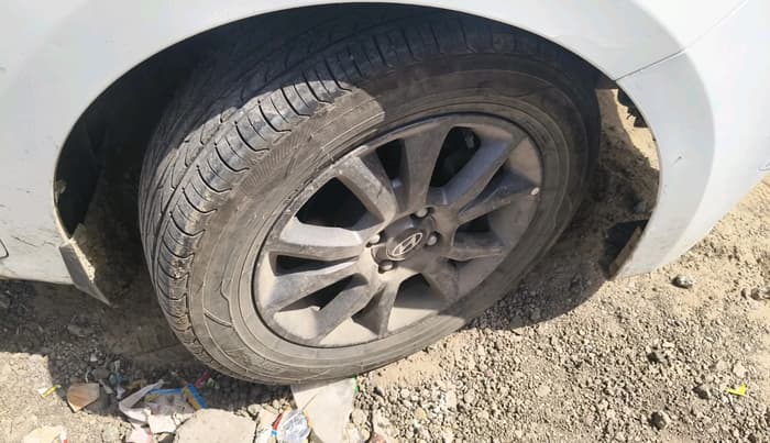 2018 Hyundai Elite i20 ASTA 1.4 CRDI, Diesel, Manual, 1,03,928 km, tyre