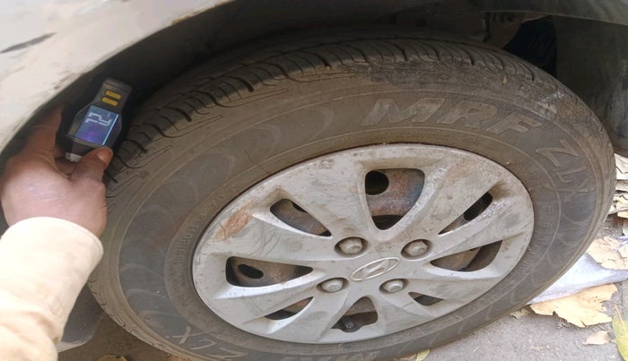 2011 Hyundai i10 SPORTZ 1.2 AT, Petrol, Automatic, 75,782 km, tyre