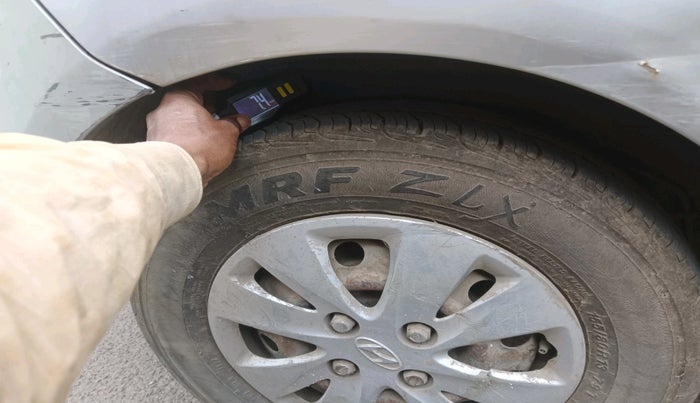 2011 Hyundai i10 SPORTZ 1.2 AT, Petrol, Automatic, 75,782 km, tyre