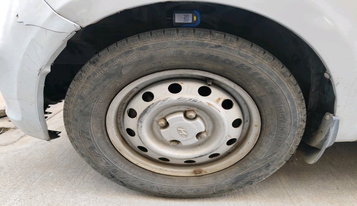 2014 Hyundai i10 MAGNA 1.1, Petrol, Manual, 77,624 km, tyre