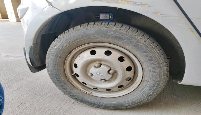 2014 Hyundai i10 MAGNA 1.1, Petrol, Manual, 77,624 km, tyre