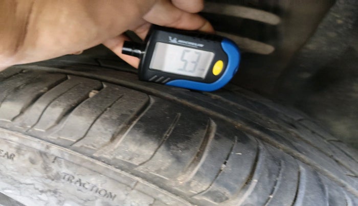 2019 Maruti Vitara Brezza ZDI, Diesel, Manual, 1,29,419 km, tyre