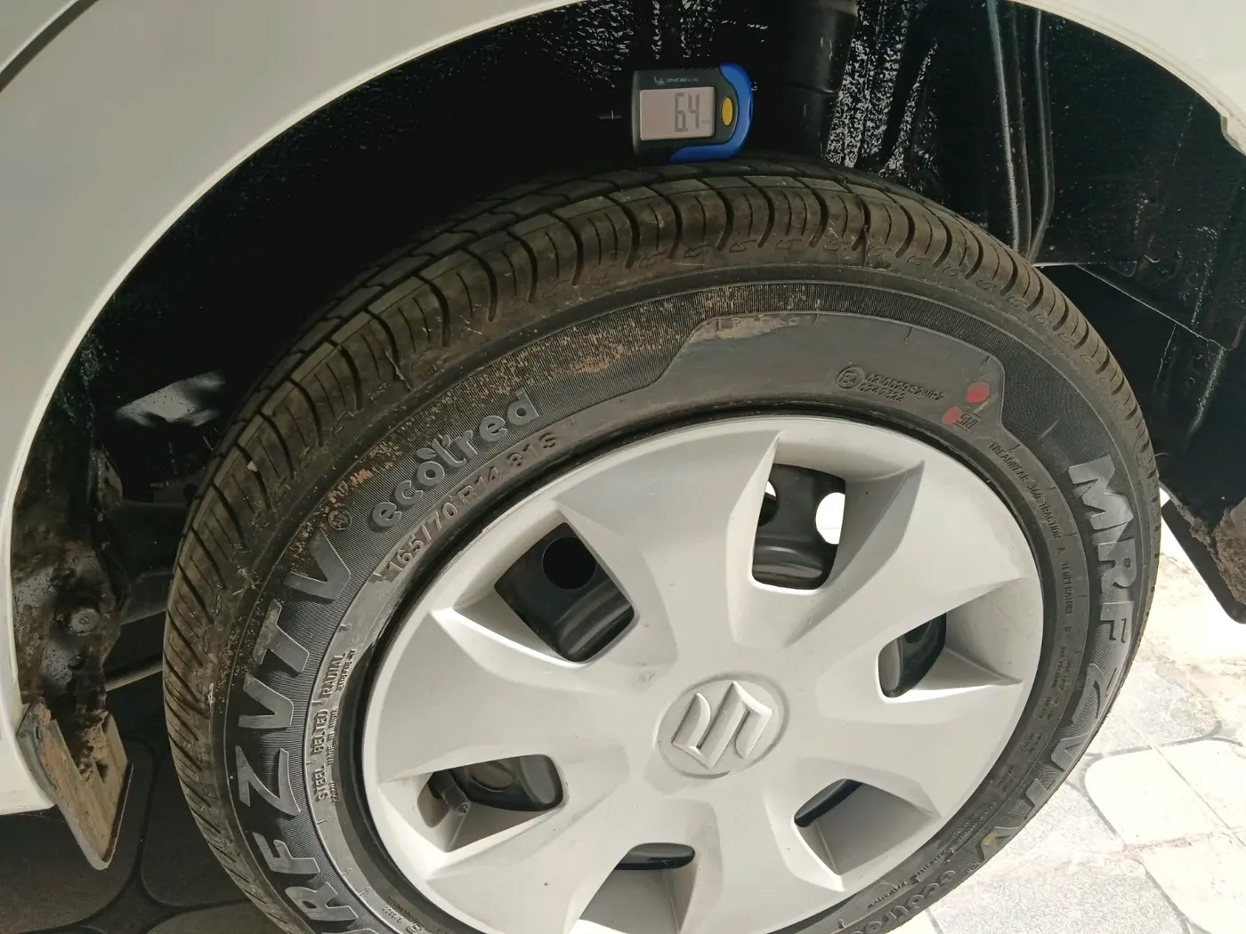 2025 Maruti New Wagon-R VXI 1.0 AMT, Petrol, Automatic, 661 km, tyre