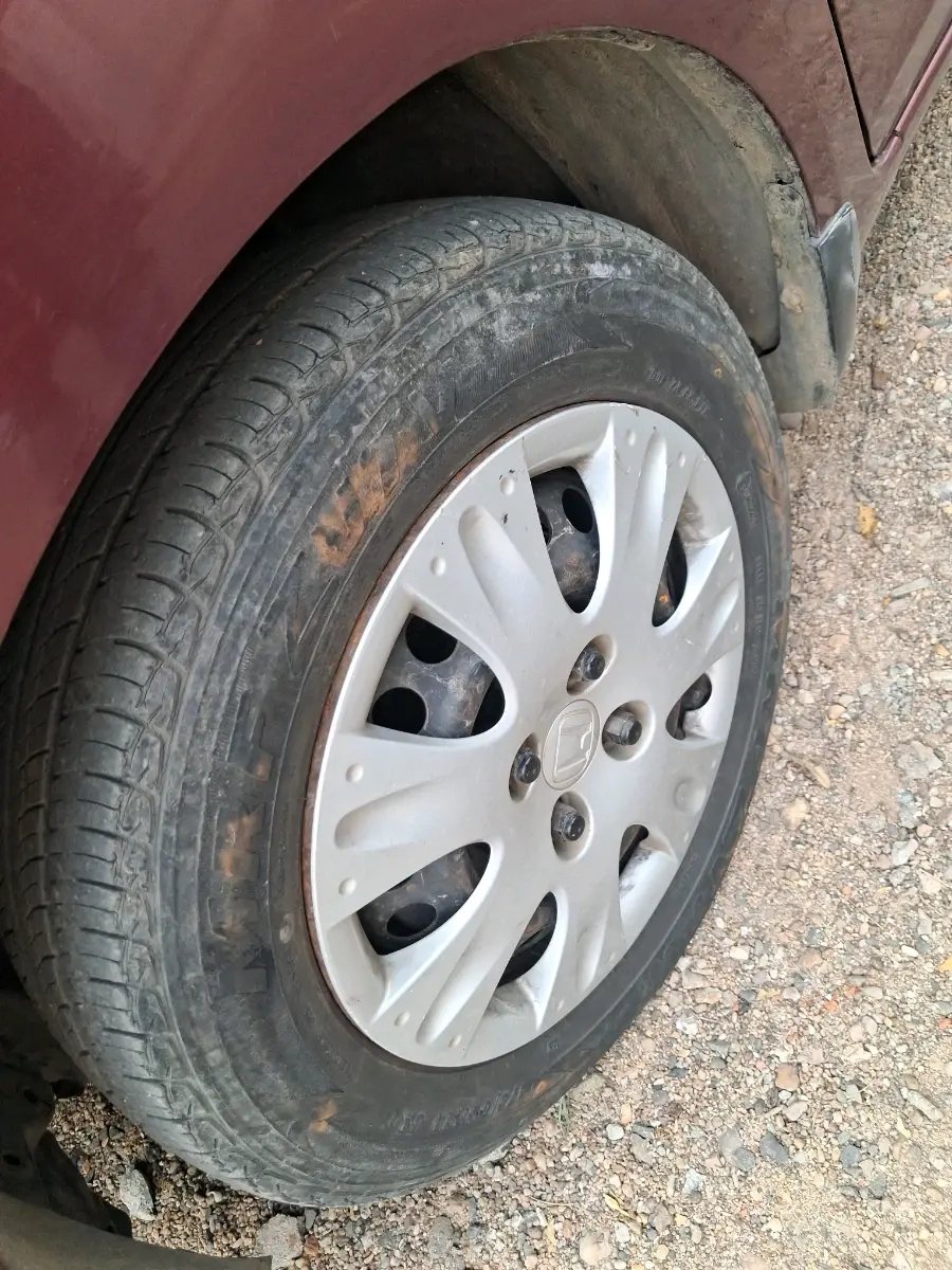 2014 Honda Amaze 1.2L I-VTEC S, Petrol, Manual, 45,676 km, tyre