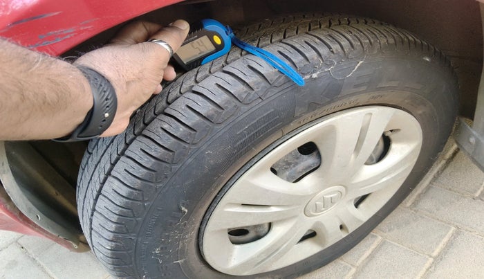 2010 Maruti Swift VXI, Petrol, Manual, 91,473 km, tyre