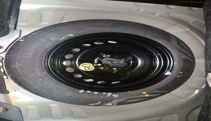 2024 Toyota Glanza G, Petrol, Manual, 15,655 km, tyre