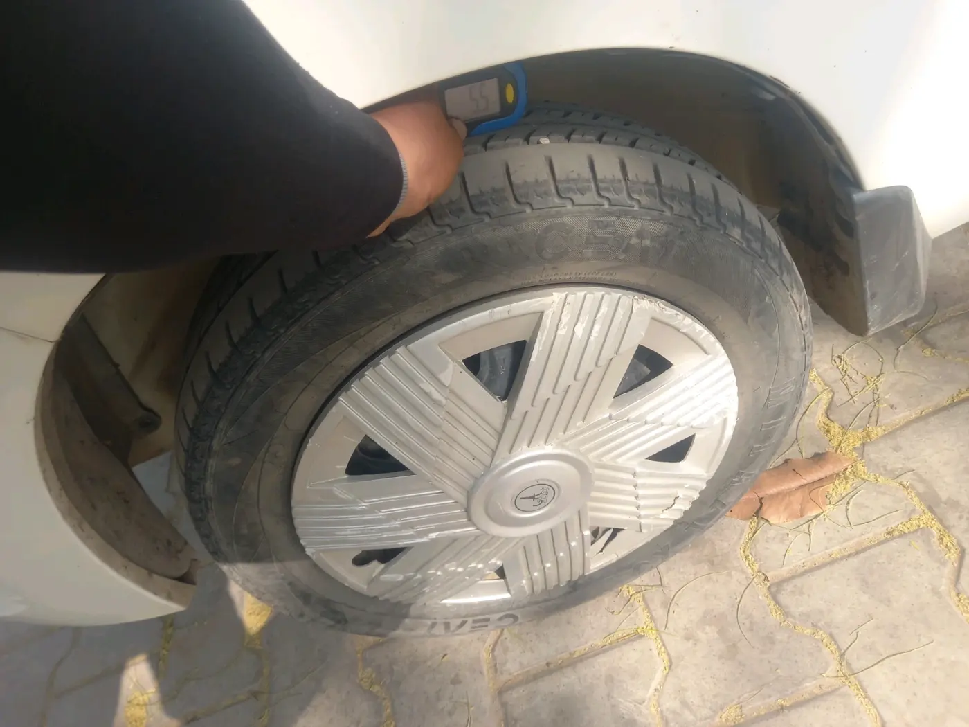 2018 Maruti Alto K10 VXI, Petrol, Manual, 75,010 km, tyre