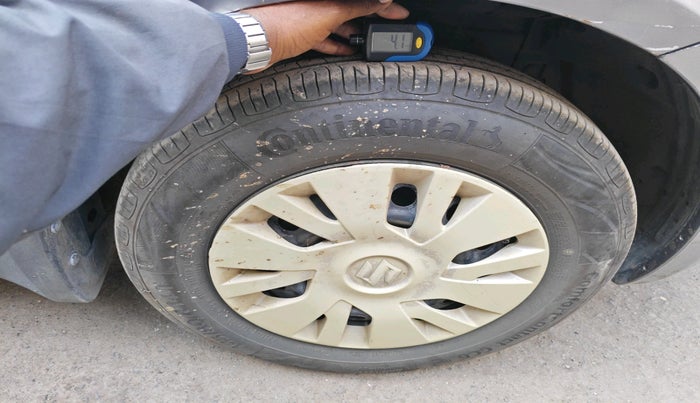 2012 Maruti Swift VXI, Petrol, Manual, 42,927 km, tyre