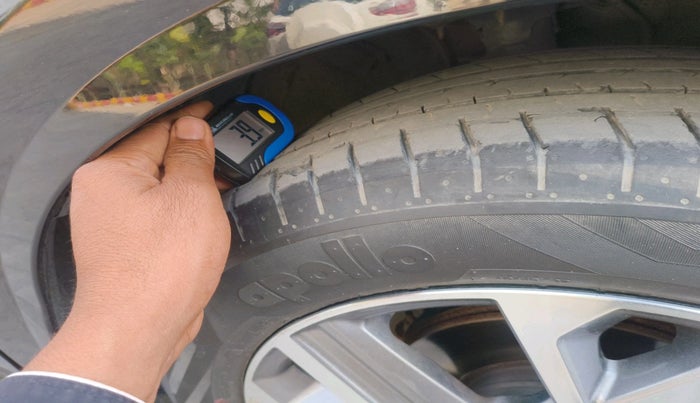 2023 Hyundai Verna SX(O) 1.5 MPI IVT , Petrol, Automatic, 59,623 km, tyre