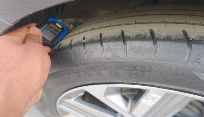 2023 Hyundai Verna SX(O) 1.5 MPI IVT , Petrol, Automatic, 59,623 km, tyre