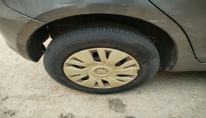 2013 Maruti Swift VDI, Diesel, Manual, 1,72,407 km, tyre