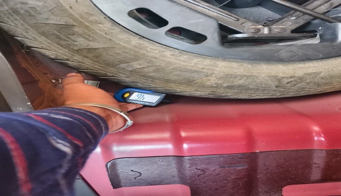 2011 Hyundai i10 SPORTZ 1.2, Petrol, Manual, 38,273 km, tyre