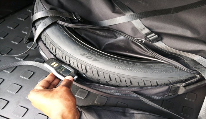 2025 Mercedes Benz C Class  C 220d, Diesel, Automatic, 20,907 km, tyre