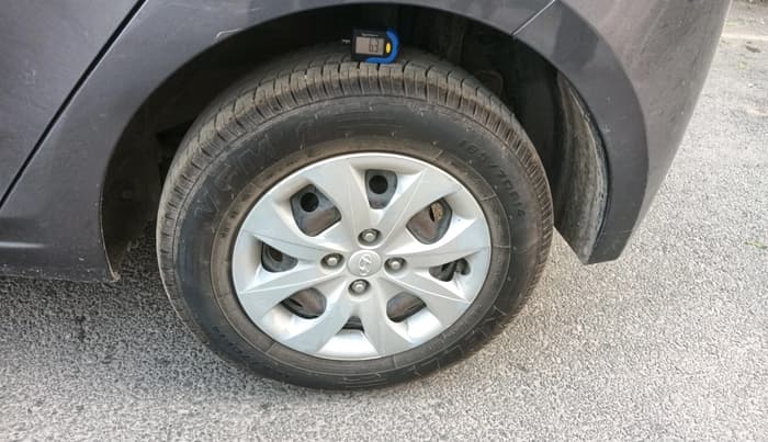 2015 Hyundai Elite i20 MAGNA 1.2, Petrol, Manual, 83,747 km, tyre