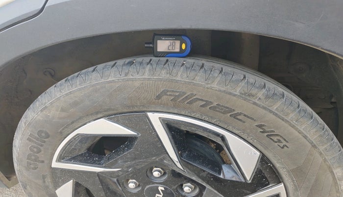 2024 KIA SONET HTK (O) 1.5 Diesel MT, Diesel, Manual, 75,994 km, tyre